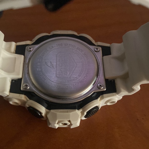 White G Shock watch good condition lifetime battery water resistant - Picture 5 of 5